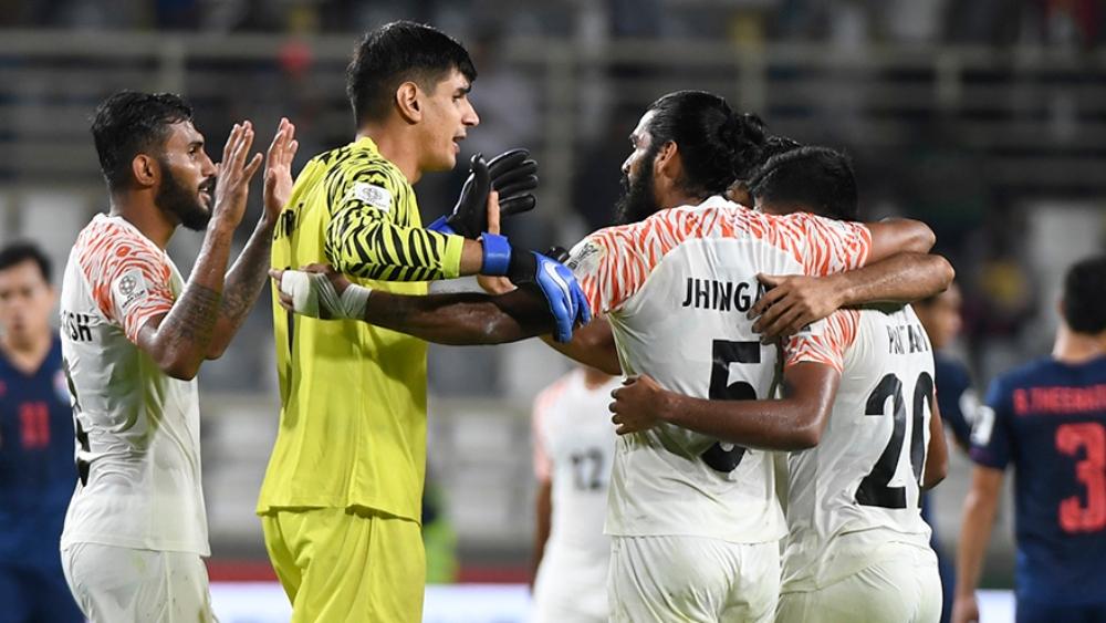الهند تسحق تايلاند وتتصدر المجموعة الأولى لكأس آسيا