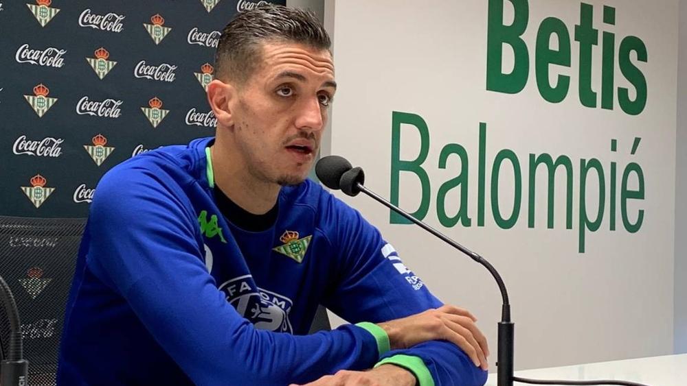 فضال: "ريال مدريد لا يموت أبداً .. ولا أؤيِّدُ تقنية الفيديو"