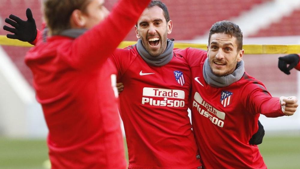 مناصرو أتليتيكو مدريد يطالبون بتجديد عقد غودين