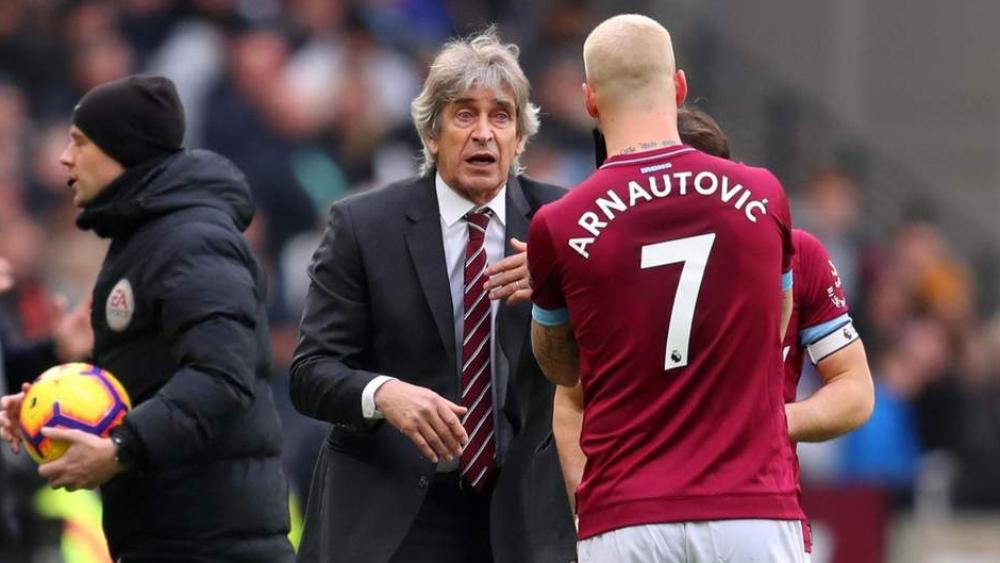 بيليغريني: أرناتوفيتش لن يرحل إلا بموافقتي