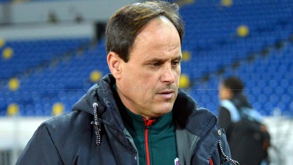 مدرب المغرب التطواني: "أحب وأحترم فريق الرجاء والوداد على مايقدمانه للكرة المغربية"