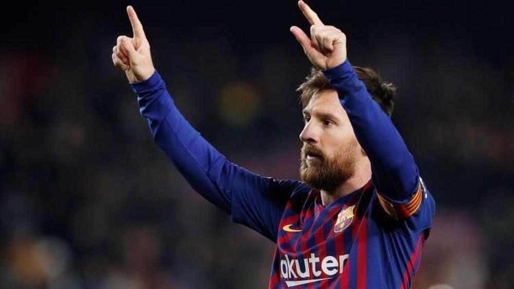 ميسي يخطف صدارة الهدافين من مبابي