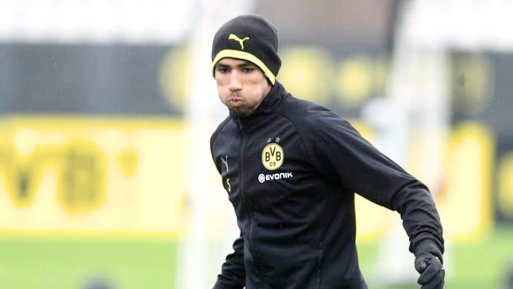 حكيمي: "آمل اقتفاء مسار كارفخال .. وسعيد بتجربتي مع دورتموند"