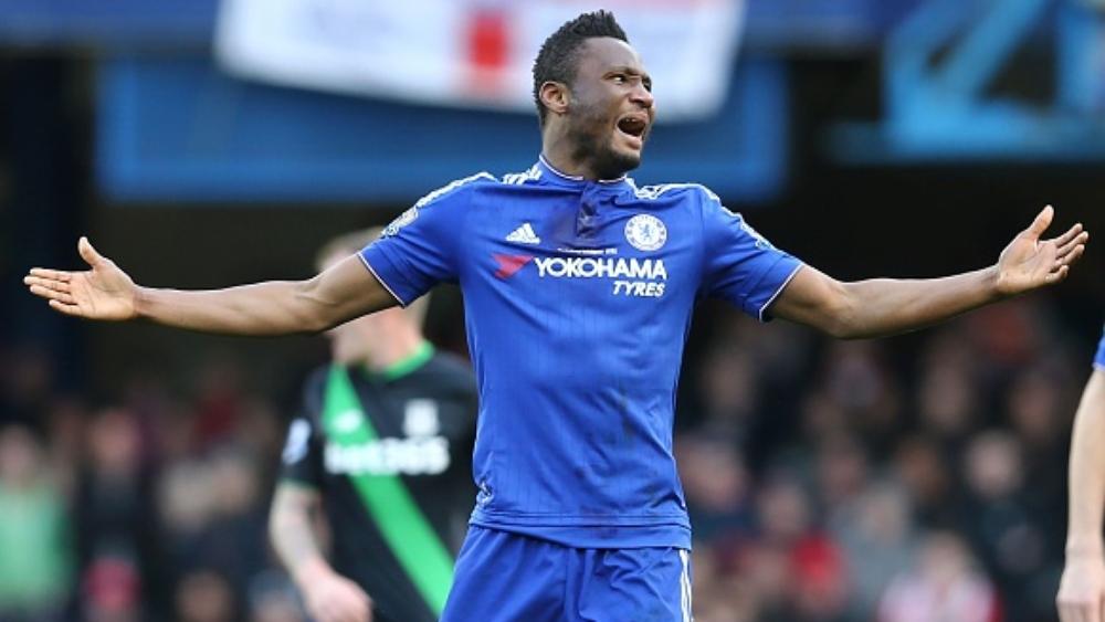 أوبي ميكيل يعود إلى الملاعب الإنجليزية من جديد