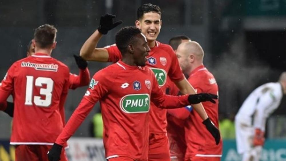 أكرد يعود للظهور كأساسي بعد الإصابة.. ويتأهل للدور التالي من كأس فرنسا