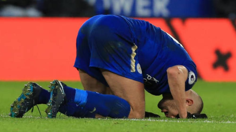 ليستر سيتي يستغل سليماني للوقوف بجانب كارديف