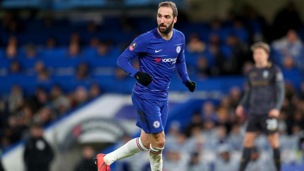 هيجواين يسجل حضوره الأول مع تشيلسي