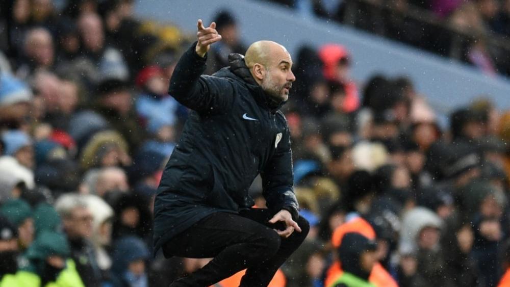 جوارديولا يتحدى لاعبيه لمواجهة ضغط المباريات