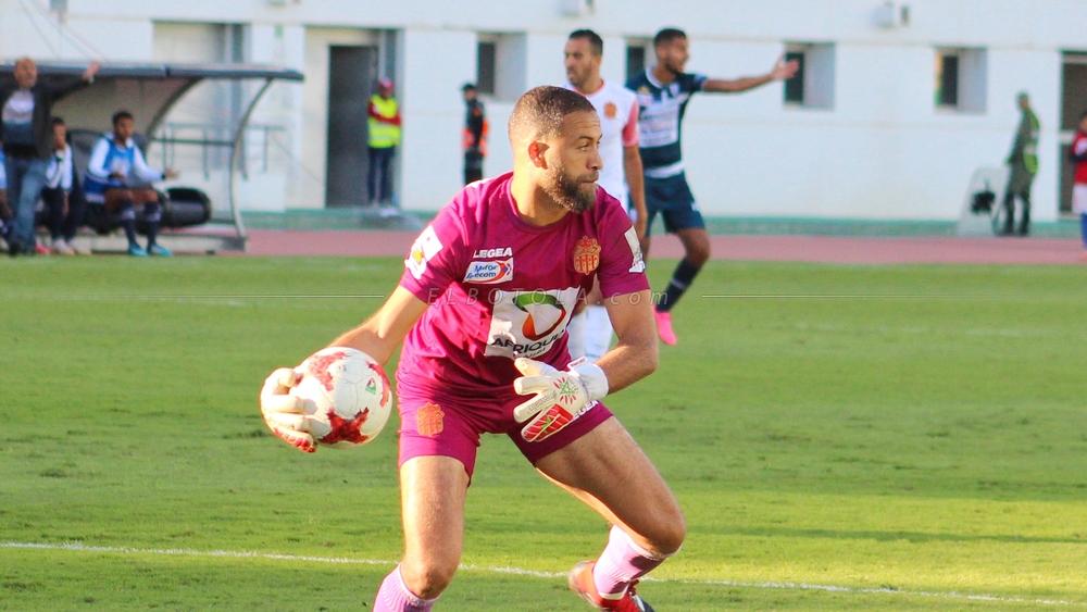 الحواصلي غاب عن حسنية أكادير بسبب الإصابة وغدا سيعود للتداريب