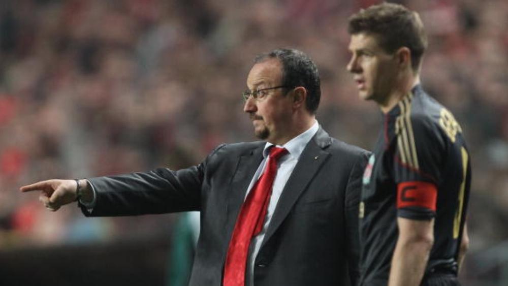 لأول مرة منذ رحيله، جماهير أنفيلد تغني لبينيتيز