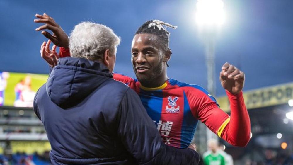 باتشواي يُثير إعجاب هودجسون بعد أول لقاء له