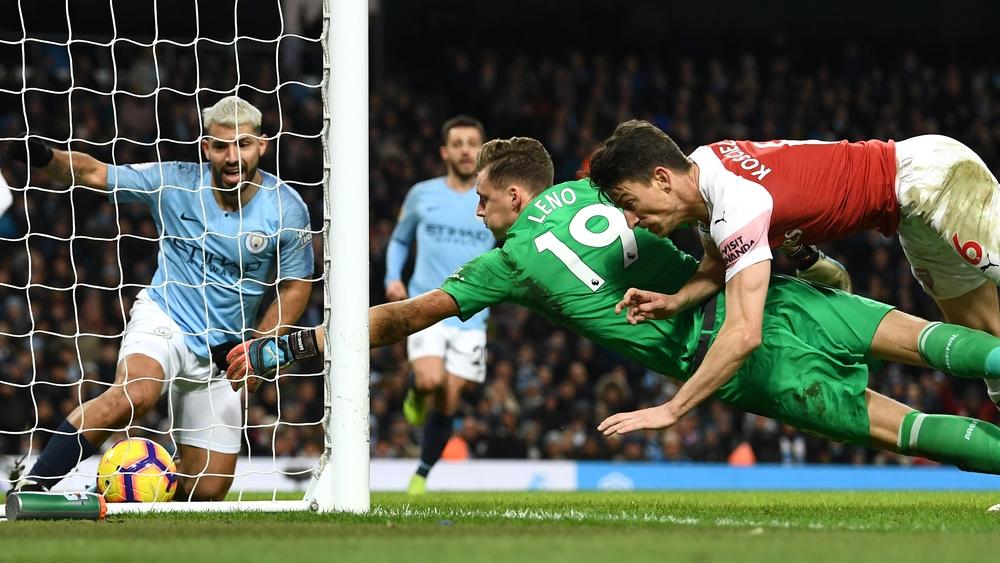 جماهير آرسنال تهاجم جمال الشريف بسبب هدف أجويرو