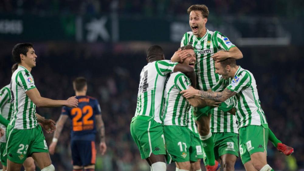 "التحدي الأول" بين ريال بيتيس وفالنسيا ينتهي بـ"تعادل مثير"