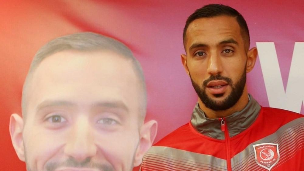 وهو ينظر لمسجدٍ أمام الملعب.. بنعطية يحمد الله ويُعلّق: "ماذا أريد أكثر من هذا؟"