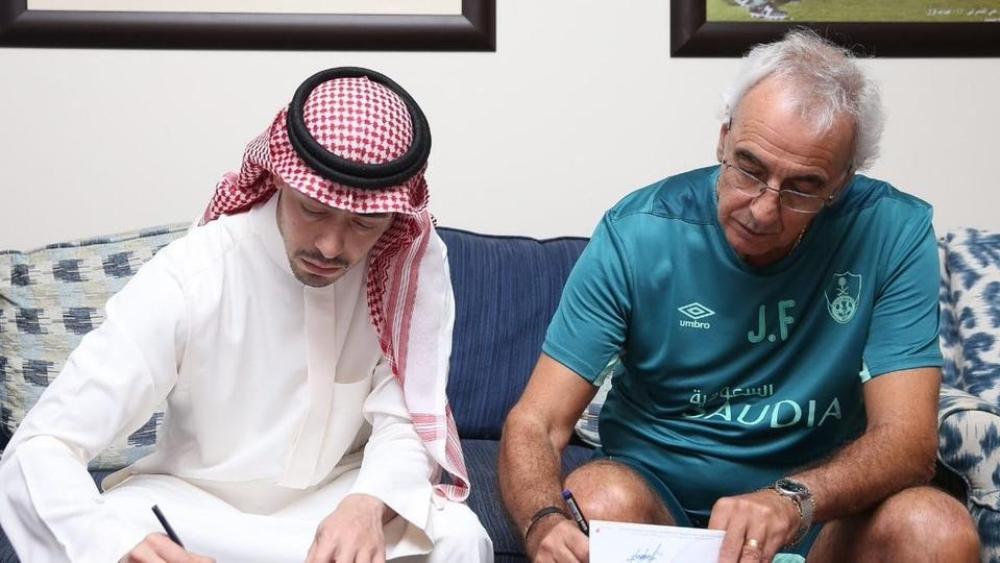 الأوروجواياني فوساتي مدرباً للأهلي السعودي