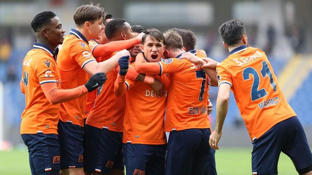 باشاك شهير يهدر نقطتين في الدوري التركي