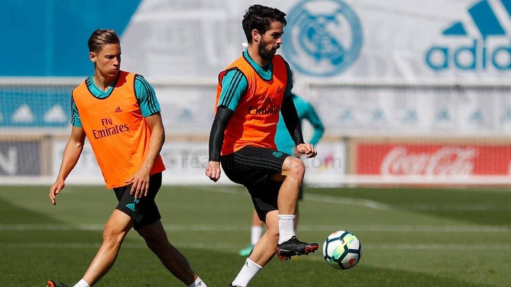 إيسكو ويورينتي خارج لائحة ريال مدريد ضد أياكس