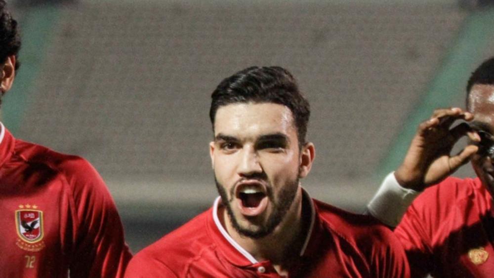 فحص طبي أخير لآزارو قبل العودة للمشاركة مع الأهلي