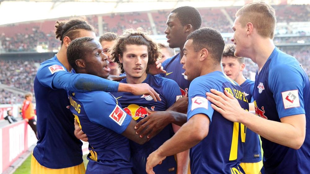 لايبزيغ يهزم شتوتغارت ويعزز موقعه في المركز الرابع