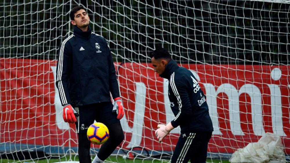 سولاري يستقر على حارس الكلاسيكو القادم