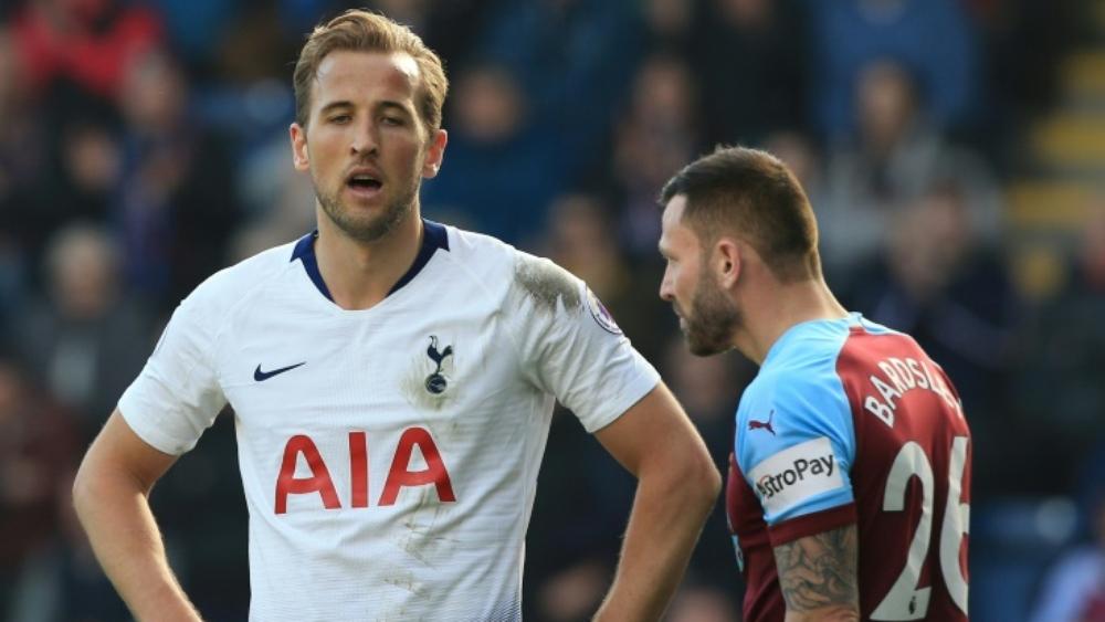 البريميرليج | توتنهام يفرط في المنافسة بالخسارة من بيرنلي