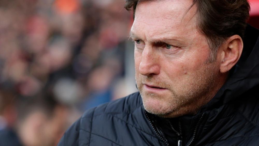 مدرب ساوثهامبتون يتحدى عمالقة البريميرليج