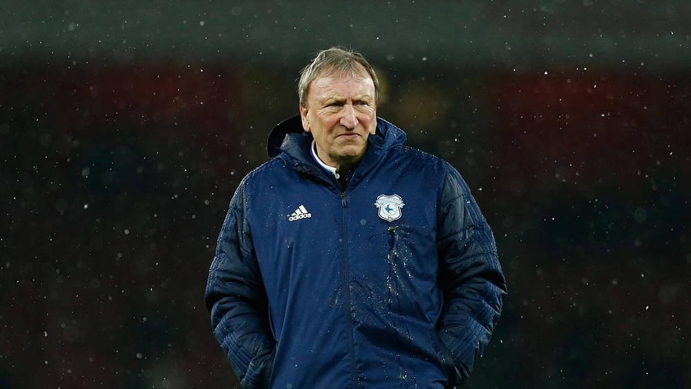 مدرب كارديف غاضب من كاماراسا بسبب طبيبه الشخصي