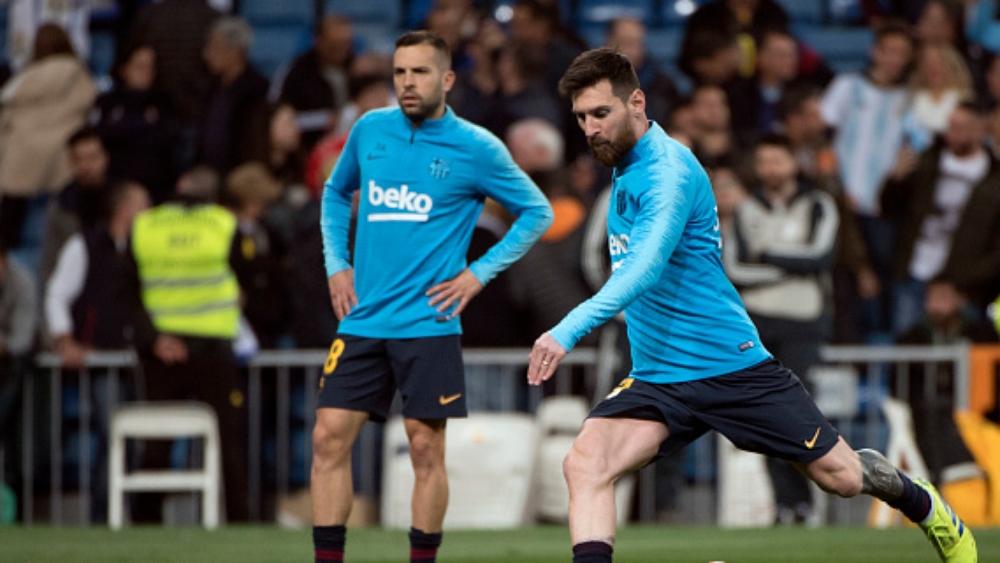 مورينيو: ميسي يتألق بسبب هذا اللاعب في برشلونة