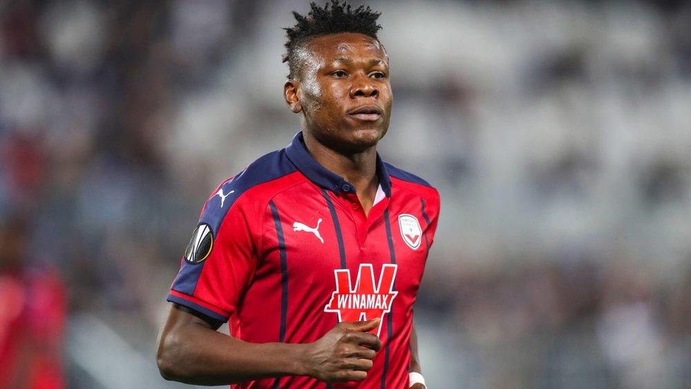 اختطاف والدة لاعب بوردو ومنتخب نيجيريا