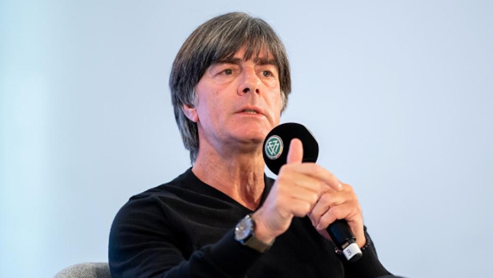 اتجاه في إدارة الريال لإقناع بيريز بلوف بدلاً من مورينيو