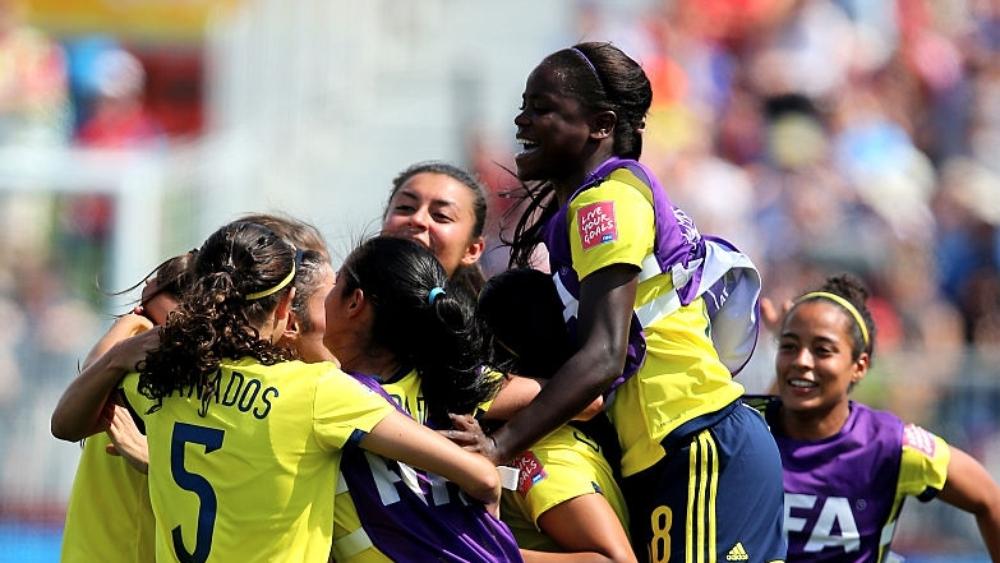 لاعبات المنتخب الكولومبي لكرة القدم للسيدات يشكون التمييز