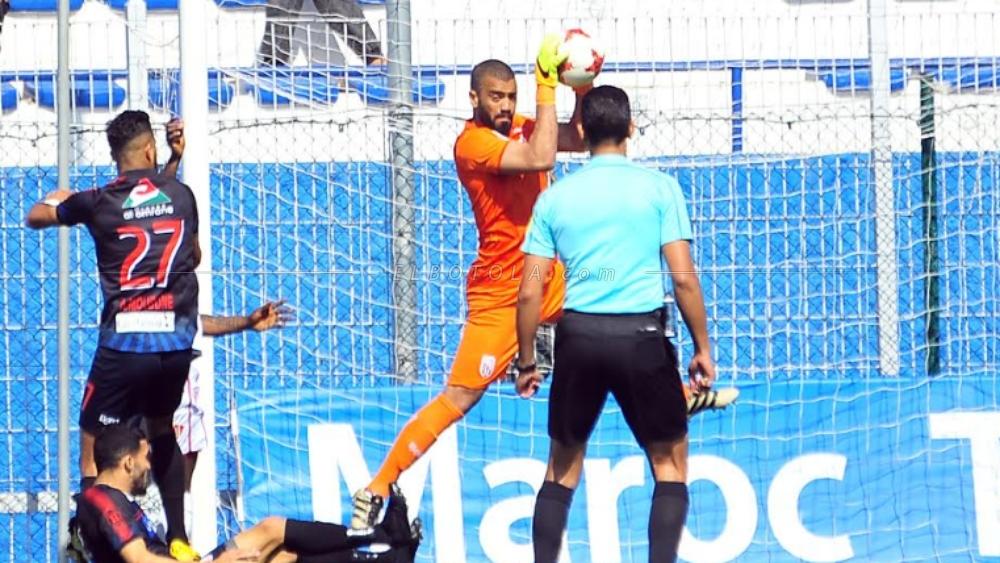 الفتح يفرض تعادلا سلبيا على المغرب التطواني في قلب "سانية الرمل"