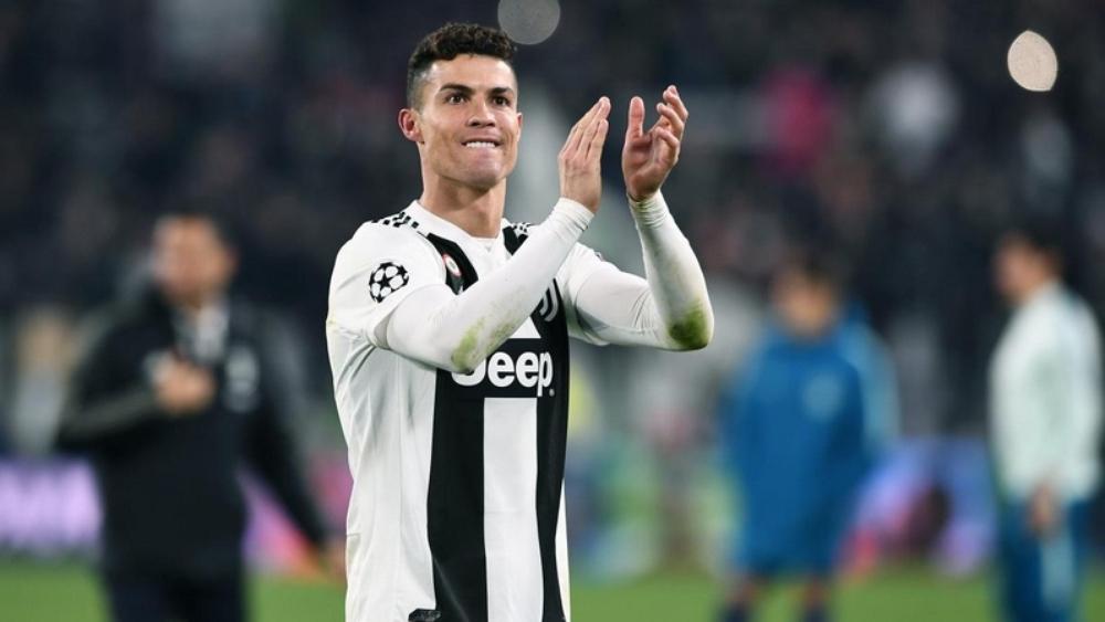 يوفنتوس يغير وجهته خوفا من اعتقال رونالدو