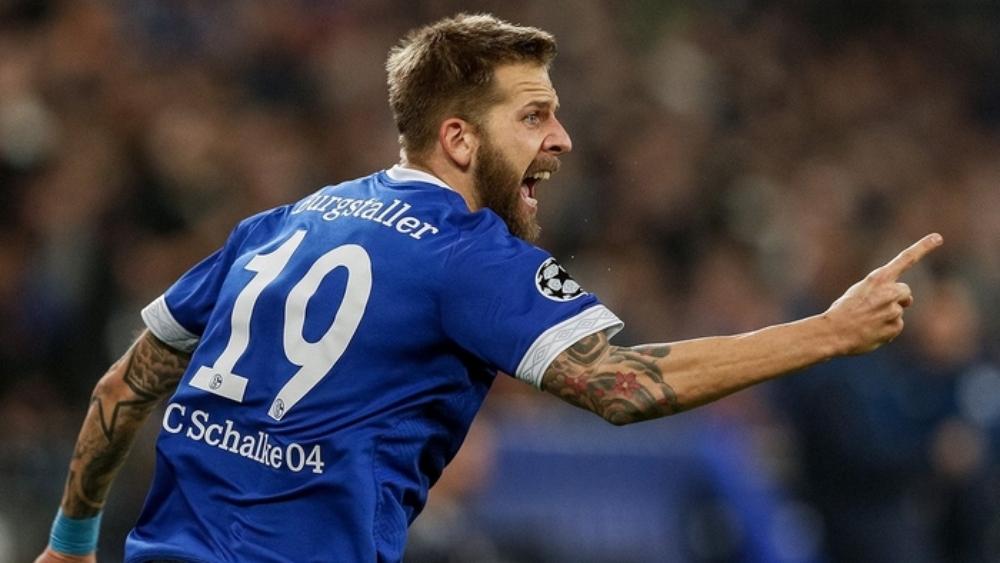 شالكه يجدد عقد لاعبه برجشتالر إلى غاية 2022