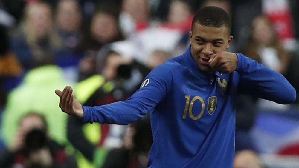 مبابي يرد على الانتقادات بمباراة كبيرة أمام أيسلندا