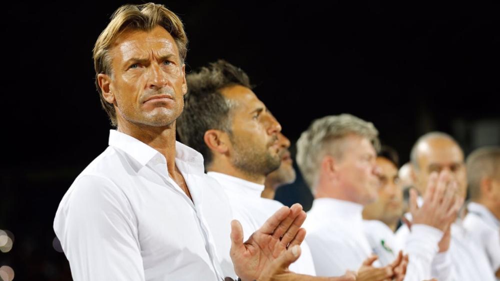 هيرفي رونار يهنئ الرجاء بتتويجها بلقب "السوبر الإفريقي"