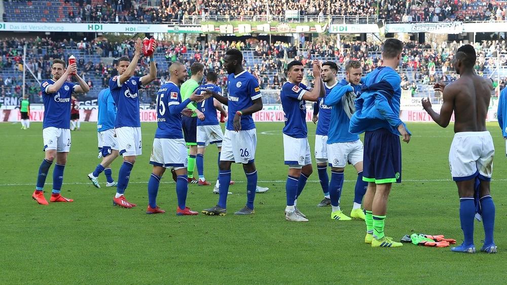 شالكه يحقق فوزه الأول بقيادة مدربه المؤقت ستيفنس