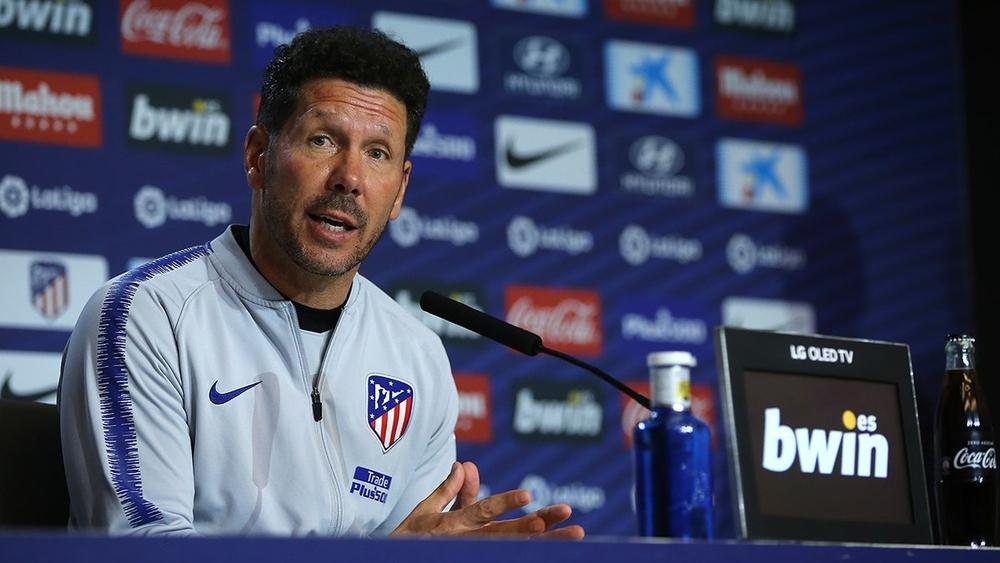 سيميوني يُركز على مواجهة جيرونا.. ويؤجل التفكير في برشلونة