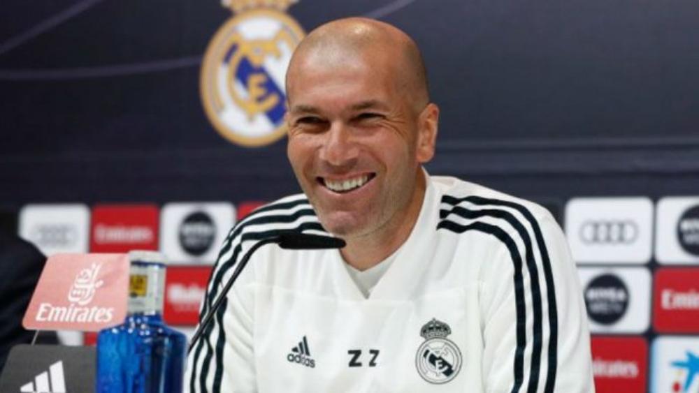 زيدان يطالب باحترام لاعبيه.. ويحسم "صراع الحراس"