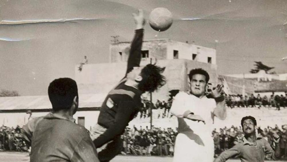 "الوينرز" تخلد ذكرى وفاة لاعب الوداد السابق "بيير غوميز" وتلقبه بـ"الرأس الذهبية"