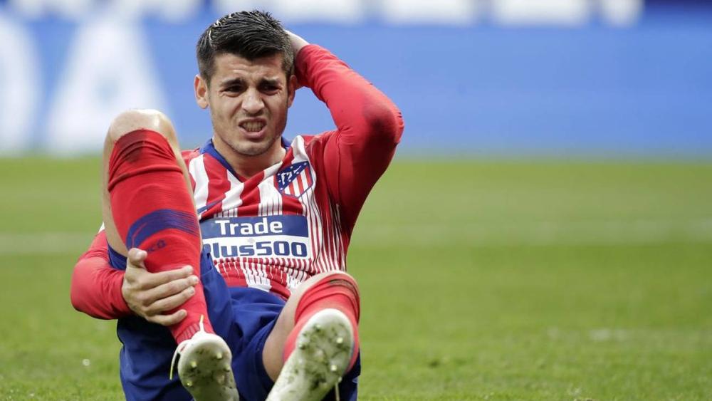 التواء في كاحل موراتا يهدد مشاركته مع أتلتيكو ضد برشلونة