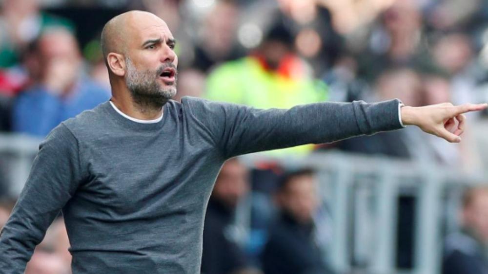 جوارديولا للاعبيه: انسوا الرباعية وفكروا في لقاء كارديف