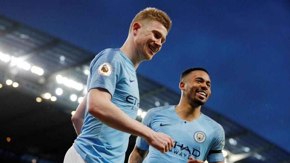 مانشستر سيتي يهزم كارديف سيتي ويستعيد الصدارة