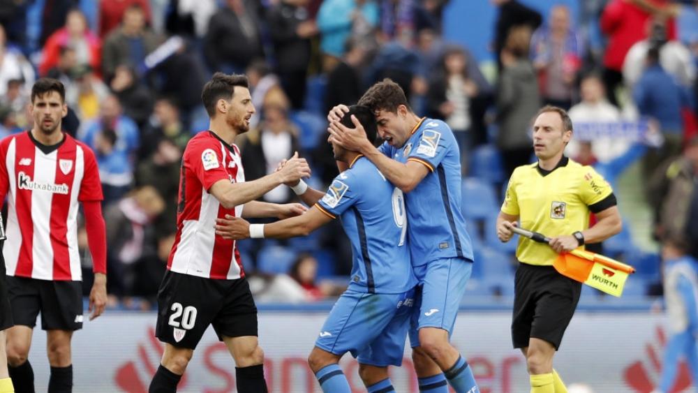 خيتافي يفوز ويقترب من المشاركة في دوري أبطال أوروبا