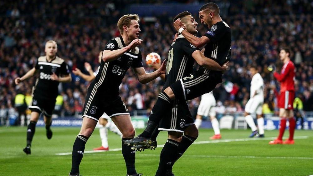 نجما أياكس أمستردام: "زياش لاعب عظيم .. وهذه نقطة قوته الكبرى"