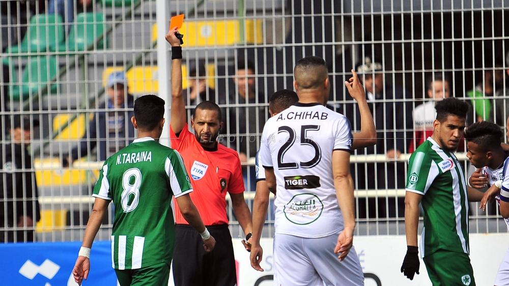 غرامات مالية وتوقيفات من الجامعة في حق بعض لاعبي وأندية "البطولتيْن الاحترافيتيْن 1و2'