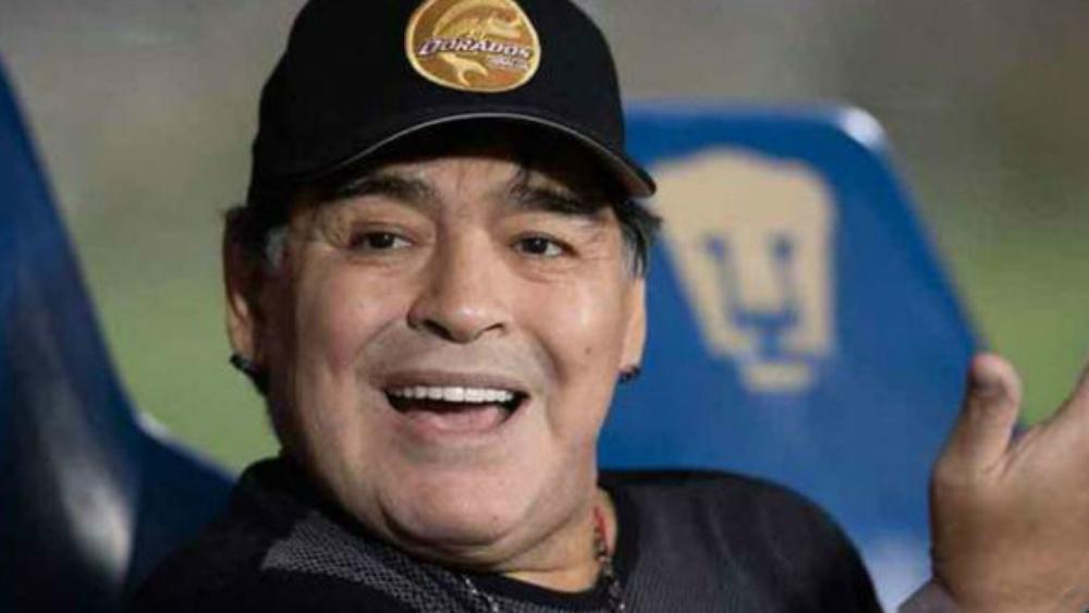 مارادونا يتراجع عن فكرة الرحيل عن نادي دورادوس