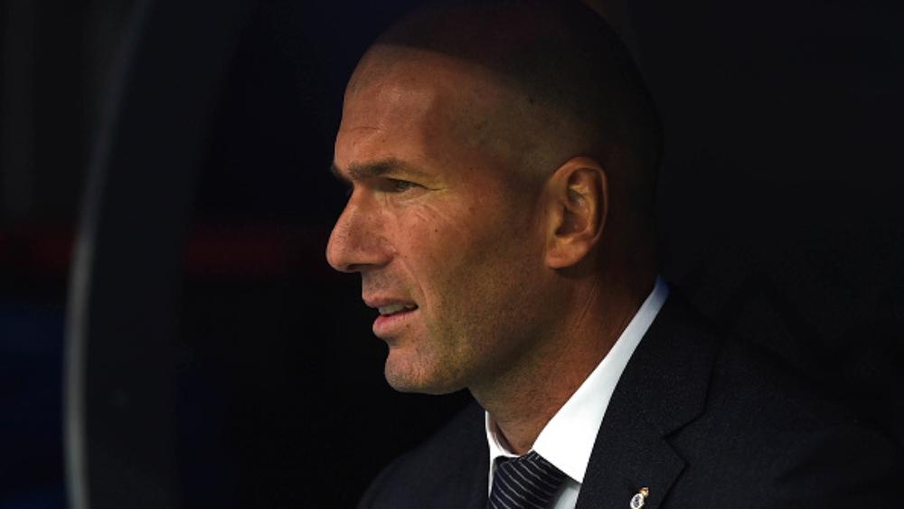 زيدان: الريال فاز بـ33 لقب دوري.. فبكم فاز برشلونة؟