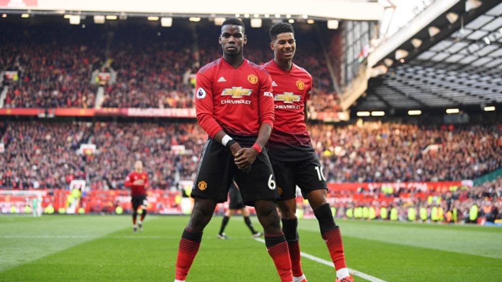 برشلونة يُجهز ميزانية ضخمة وخطة لضم نجم مان يونايتد