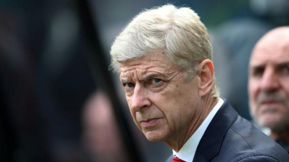 فينجر: ثلاثية برشلونة؟ السبب هو موهبة ميسي والتغيير الذي أجراه فالفيردي